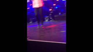 My video of Harry touching my hand performing No Control!
