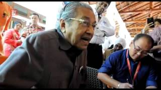 Tun M: Unseating Mukhriz will doom Barisan in Kedah