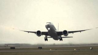 Amazing Wingflex! Air Canada Boeing 777-300ER Departing YVR (HD)