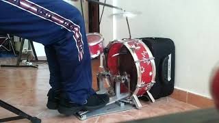 Sick Drummer Vs Mini Drum Kit ! Crash test