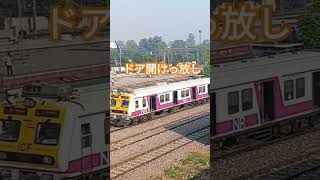 MEMU arriving at Ballabgar　ドア開けっ放しのインド通勤電車　#indianrailway #memu #インド電車 #インド鉄道 #通勤電車