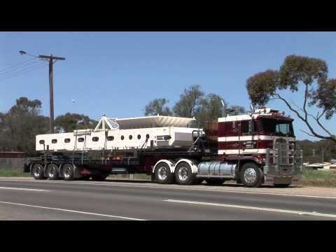 Australian Trucks: B-Doubles And Semi's In Central Victoria - YouTube