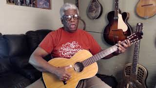 🎸 Blues Chronicles #6: Do I Have A Right To Sing the Blues? - Guitar History Lesson - Rev. Jones
