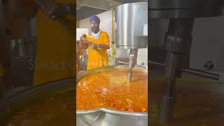 300 kg Aloo Matar Sabzi cooked at Gurudwara Shri Bangla Sahib 🙏🙏 #waheguru #sikhi #sikhism #langar