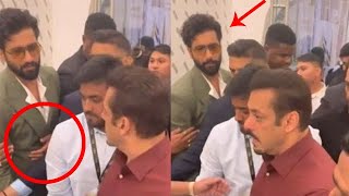 Salman Khan Security INSULTS Vicky Kaushal and Pushes him Side