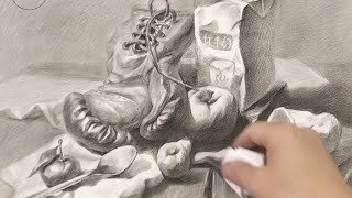 素描静物手套组合，蹭和不蹭哪个更适合