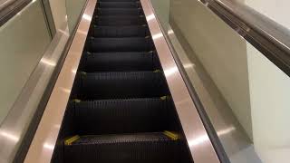 【三菱】1X エスカレーター　マルエツプチ花川戸二丁目店 1X escalator Maruetsu Hanakawado supermarket Asakusa Tokyo Japan