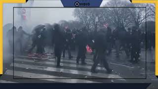 La manifestation contre la réforme des retraites en France devient violente