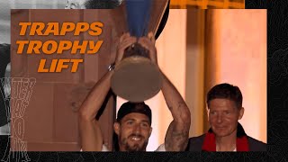 Trophy-Lift von Kevin Trapp am Römer 🏆 #Shorts