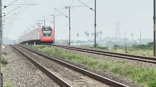 AHMEDABAD VANDE BHARAT EXPRESS || MMCT - ADI || TRAIN NO 22961 || 110Km