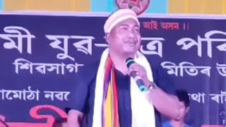 গণশিল্পী ৰাজীৱ শদিয়াৰ গীতত সদায় দেশপ্রেমৰ ভাৱ প্রকাশ হয়।