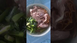 ราดหน้าหมีกรอบหมูนุ๊มนุ่ม|แล้วแต่ก้อย #food #eating #eat #foodie #eatingshow #yummy