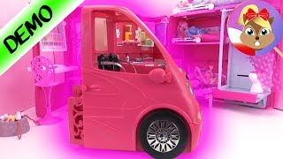 Przyczepa kempingowa Barbie dla czterech lalek z basenem i kuchnią demo