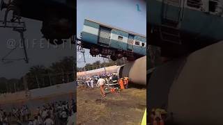 Which train is safer in India? (Red Vs Blue) #shorts #viral #youtubeshorts
