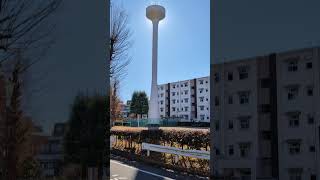 【町田市マニアック】森野一丁目にある都営森野住宅の給水塔🚰頂上付近にちょうど太陽が☀️神々しいです✨