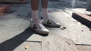 Quick OFR (on-feet review) of the Veja Esplar Sneakers. Includes sizing help! Better than Stan.