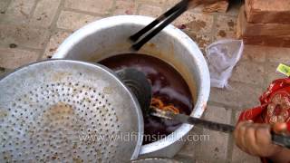 Sweet and syrupy jalebis of Sarojini Nagar