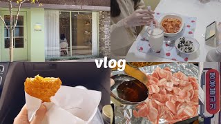 Vlog 비해 일상 브이로그 | 엽떡 만들어 먹으면서 유우리 내한 콘서트 티켓팅 | 청주 소금빵 맛집 | 봉용불고기 먹어본 후기 | 남편이랑 칼국수, 붕어빵 먹고 노는 일상