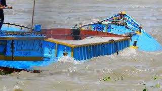 চাঁদপুরে তিন নদীর মোহনায় প্রবল স্রোতের কবলে বালুবোঝাই বাল্কহেড |massive waves |strong river currents