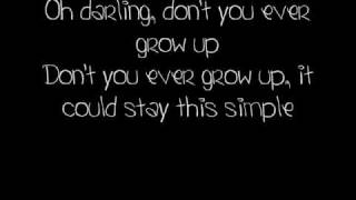 Never Grow Up - Taylor Swift lyrics
