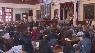 Texas governor Greg Abbott pushes school voucher plan