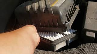 2007 KIA Sportage 4wd 2.7 Engine Air Filter Replacement How To