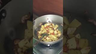 Healthy and Tasty Aalu Bathua ki Sabzi ##like #subscribe #comment #share #shortsfeed #ytshorts