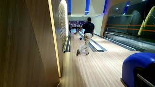 Awesome strike !!!!! Bowling @ Toggi world, bashundhora shopping mall ( v135 )