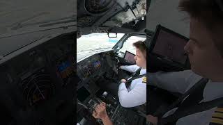 Best cockpit landing video #Shorts