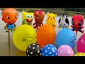 wow menemukan balon berhadiah kejutan u0026 balon karakter di air meletuskan balon besar berhadiah