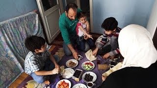 Syrian Exodus - Chapter three: 'Syrians torn between East and West'