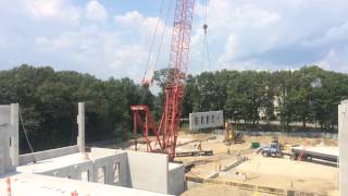 MathWorks Lakeside Parking Garage - Precast Litewall lift and placement