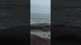 പാറപ്പള്ളി ബീച്ച്🌊