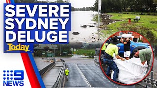 Hundreds of thousands evacuated in NSW as flood warnings continue | 9 News Australia