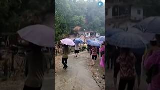 എങ്ങനെയാണ് ഉരുൾപൊട്ടൽ ഉണ്ടാകുന്നത് 😳😱 | #wayanad #pray #flood #kerala #youtubeshorts