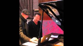 Gregory Darling featuring Julian Lennon  New Dream