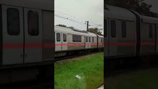 Xing with Metro 🤩🤩🥰😍#shorts #youtubeshorts #viral #trending #trains #video