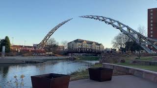 Downtown Sioux Falls, Falls Park and the Arc of the Falls