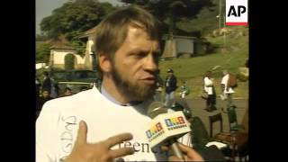 COLOMBIA: BOGOTA: MAYOR ANTANAS MOCKUS TO QUIT JOB