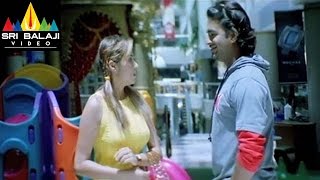 Priyasakhi Movie Madhavan and Sada in Restaurant | Madhavan, Sada | Sri Balaji Video