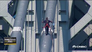 World's most dangerous jobs: Bridge painter