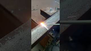 How the welder does it on thin metal  #welding #weld #weldingtipsandtricks #metalworking