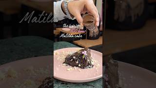 Best dessert in Delhi 🍰 worth the hype✨ #matildacake #viralvideo #melthouse #dessert #cafe #short