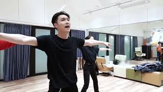 【張藝興】220204 Zhang Yixing Lay - Studio update ‎Xlog practising 《Wish the World Well-being》stage