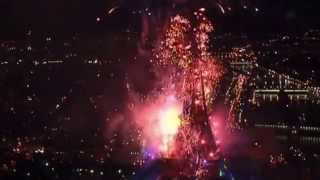 video - feux d'artifices à Paris   Tour Eiffel   14 juillet 2014