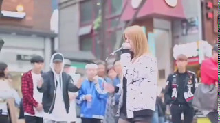 Woman Beatbox saki-busking