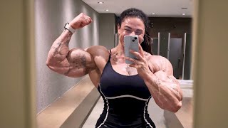 Gigi Maromba Training Hard 🔥 Ultimate Female Bodybuilder Physique