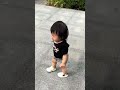 別攔著我玩水😅 baby 人類幼崽 cute funnybaby funny 萌寶 cute baby 萌娃 搞笑 可愛 可愛い