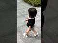 別攔著我玩水😅 baby 人類幼崽 cute funnybaby funny 萌寶 cute baby 萌娃 搞笑 可愛 可愛い