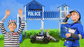 The Kids play cops and robbers in real police uniforms 👮